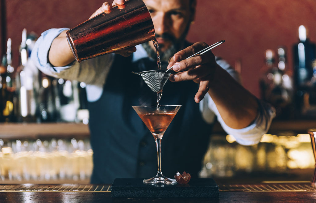Mixology vs Bartending: Who Are You Being Served By?