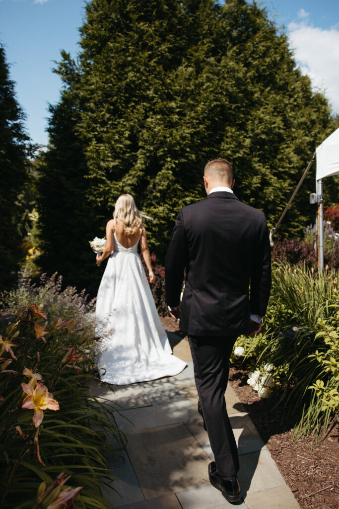 Should You Do a First Look? Pros and Cons for Your Wedding Day
