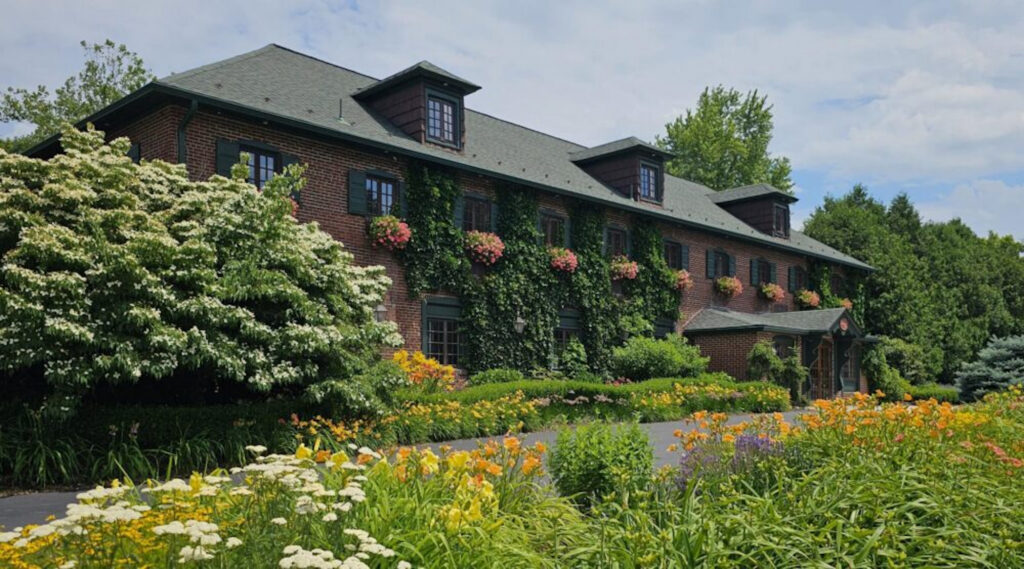 How to Plan a Last-Minute Weekend Escape That Feels Thoughtful